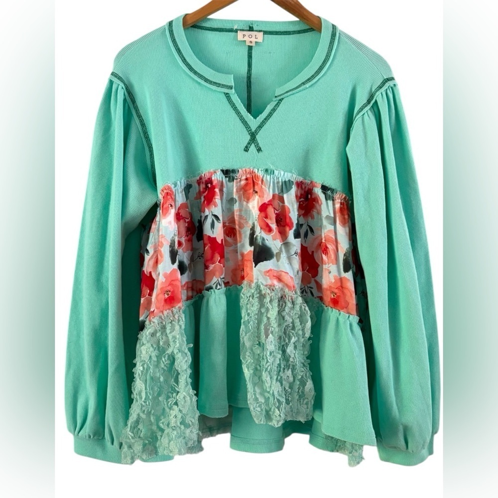 POL Lace and Floral Accent Peplum Top NWOT